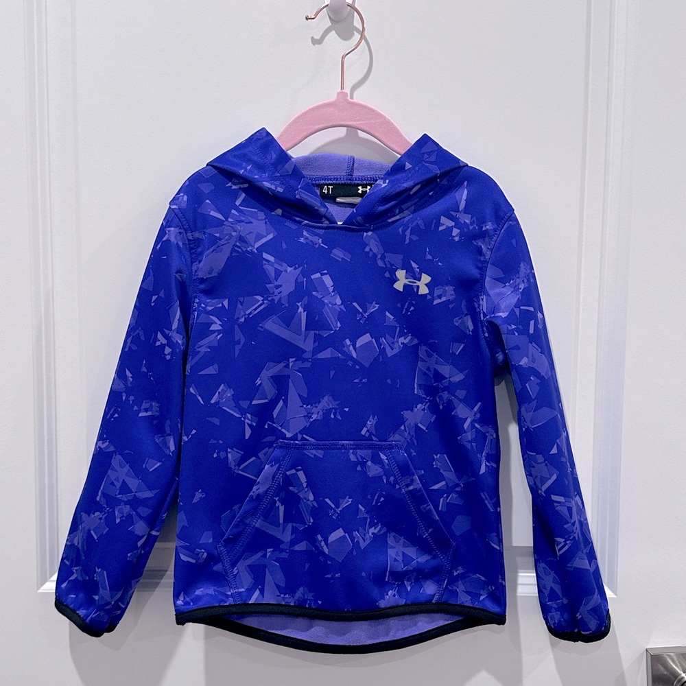 4Tgirls AU hoodie.Indigo purple/blue color,Excellentcondition,No tears or stains